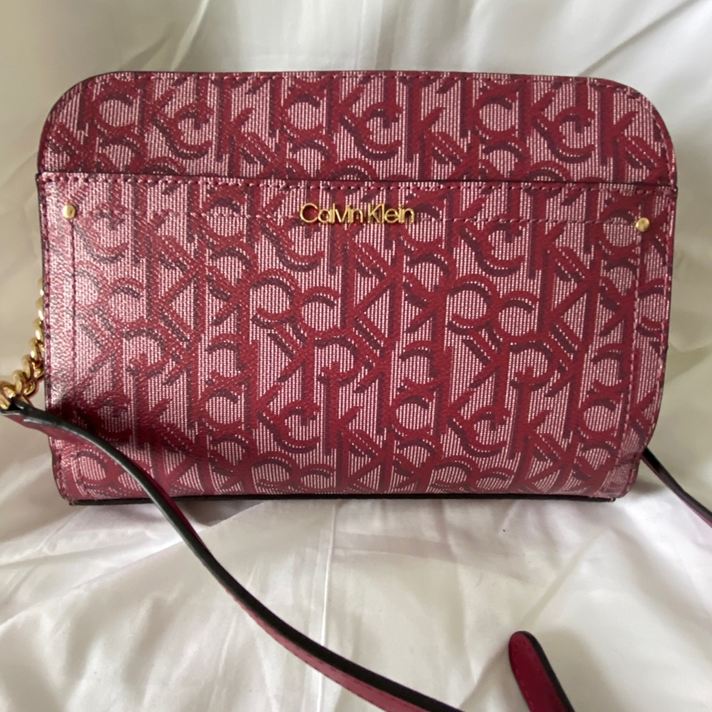 Calvin Klein Cross Body Purse - Picture 1 of 7